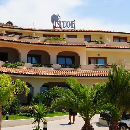 Hotel Scoglio Del Leone Zambrone Eksteriør billede